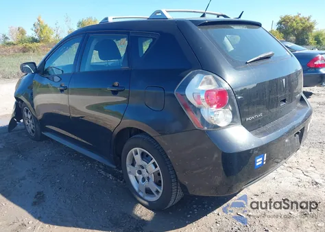 2009 Pontiac Vibe z USA, uszkodzony, nr VIN 5Y2SM67059Z458812